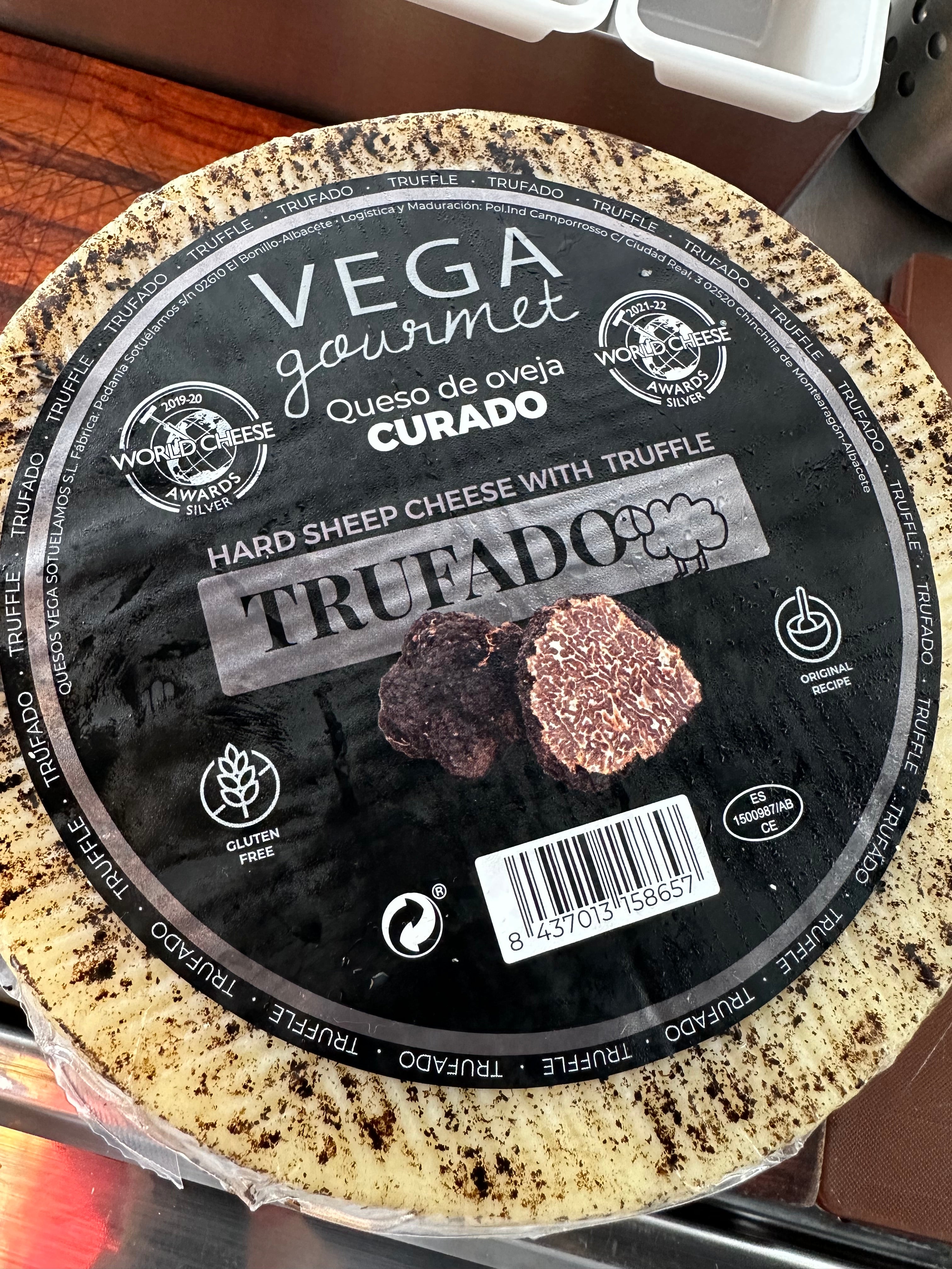Manchego cheese aged with truffle (3 months) (120g)