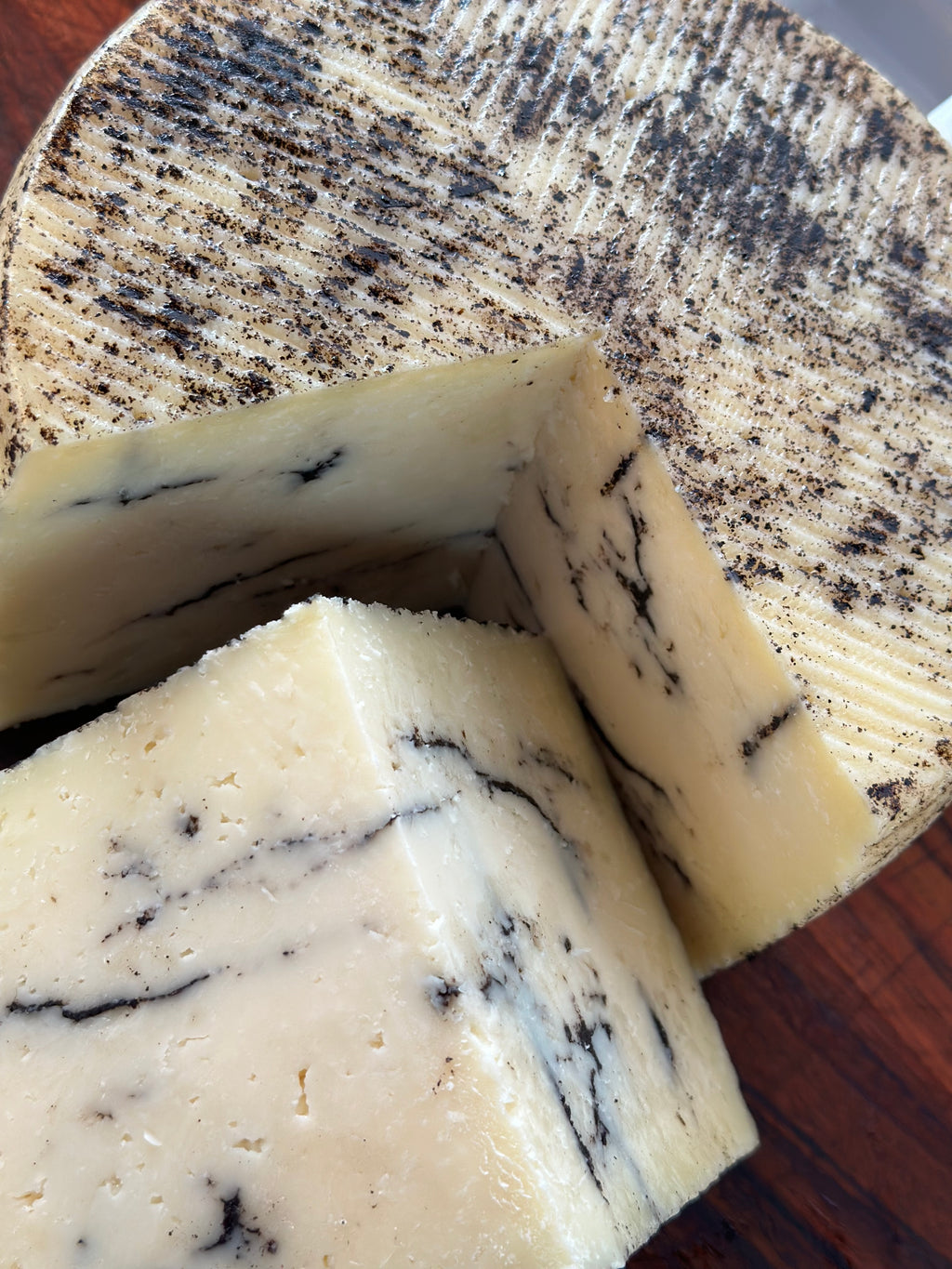 Manchego cheese aged with truffle (3 months) (120g)